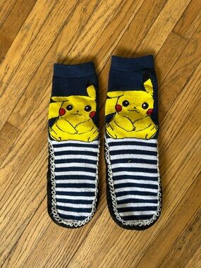 Pikachu Striped Slipper Socks - Yellow & Navy